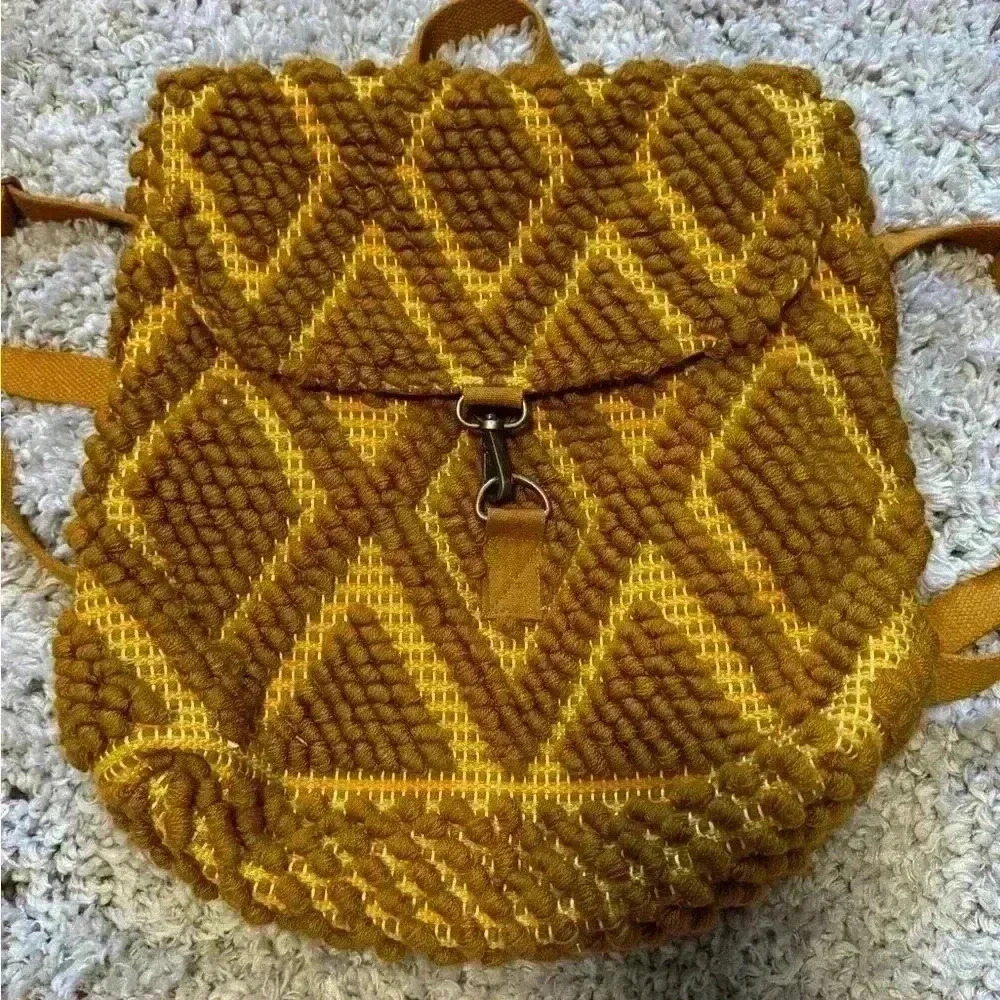 GORGEOUS mustard yellow panache apparel backpack purse